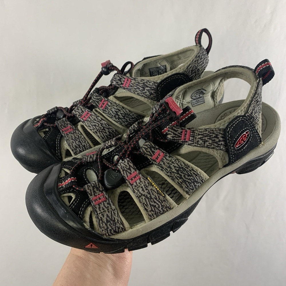 Keen Womens Newport H2 Waterproof Hiking Sandal Size 7.5 Trail Granola Adventure